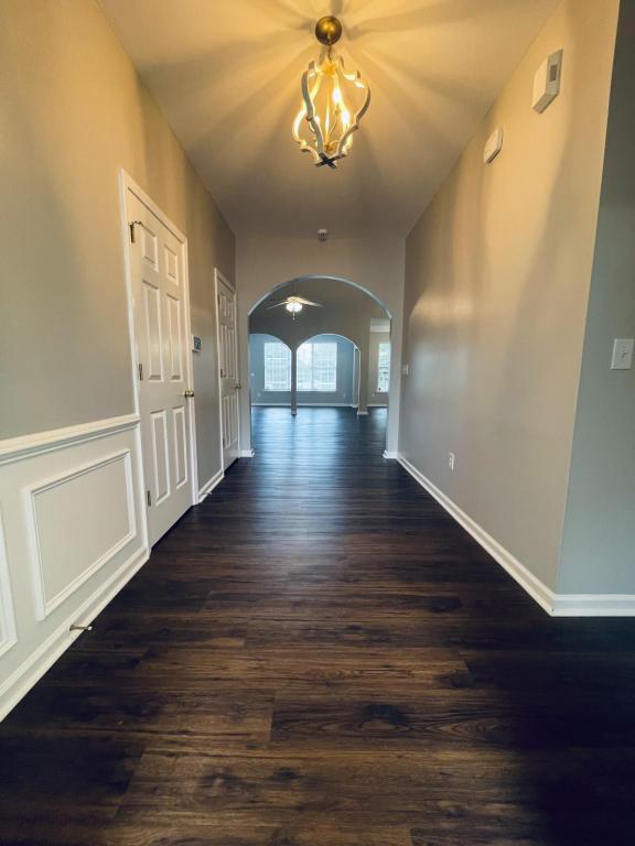 Foto del edificio - 156 Largess Ln