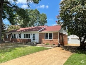 Building Photo - 1708 Parlow Dr