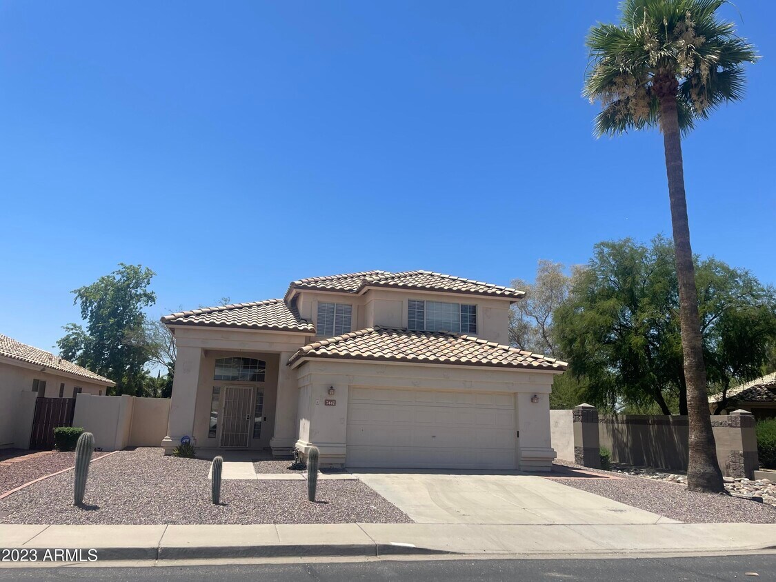 7447 W Via Del Sol Dr, Glendale, AZ 85310 House Rental in Glendale