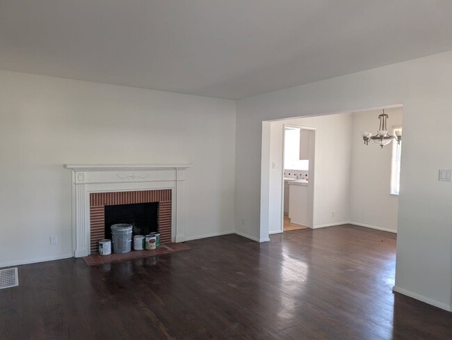 Building Photo - 14656 La Maida St
