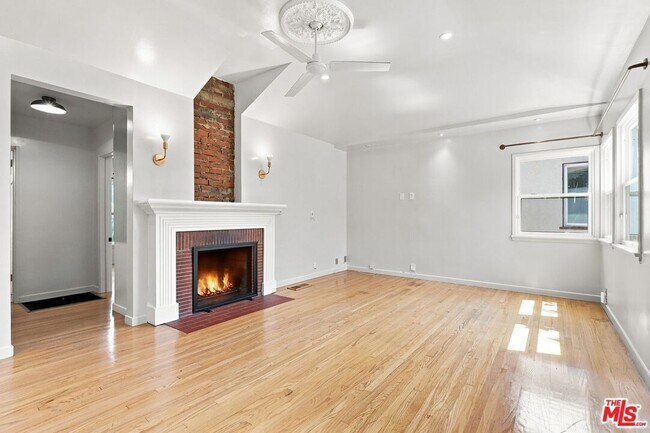 Building Photo - 5412 Marburn Ave