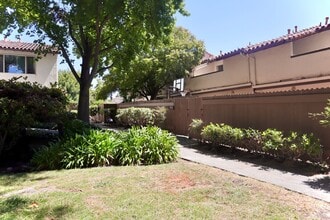 Building Photo - 41010 Cornac Terrace
