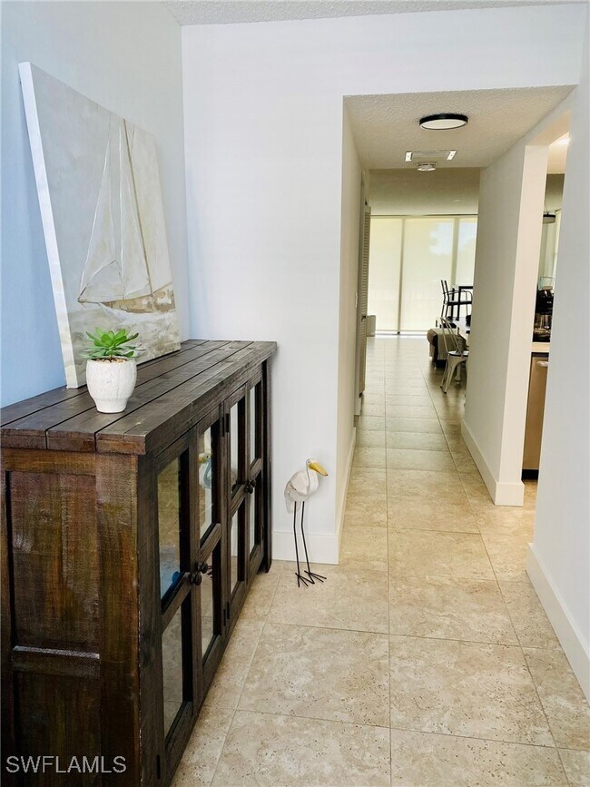 Foto del edificio - 601 Seaview Ct