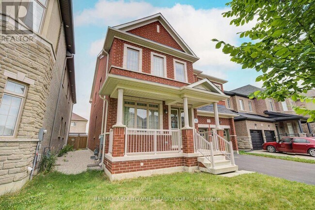 Building Photo - 134 Goodwin Cres