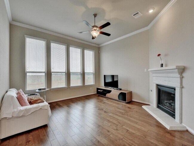 Building Photo - 3229 Cotton Blossom Way