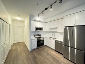 Building Photo - 8509-8158 158 St