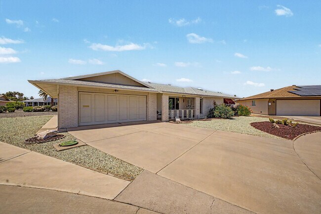 Building Photo - 13222 W Kodiak Dr