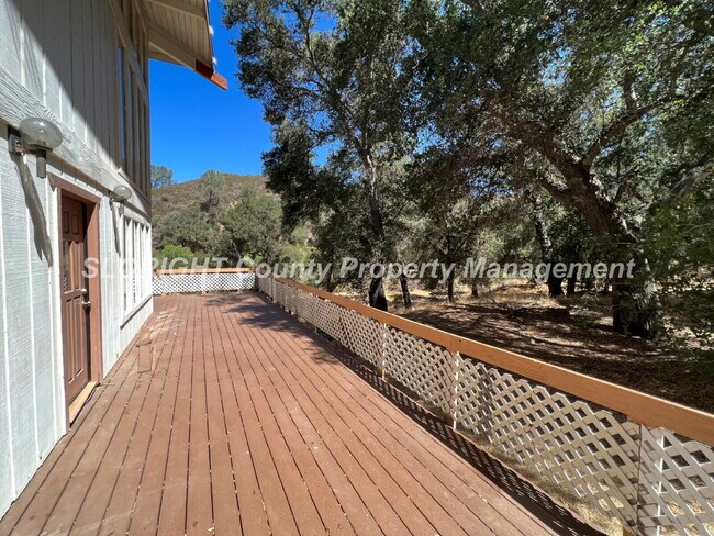 Foto del edificio - AVAILABLE MAY - Large 4 Bedroom / 3 Bathroom Home in Santa Margarita
