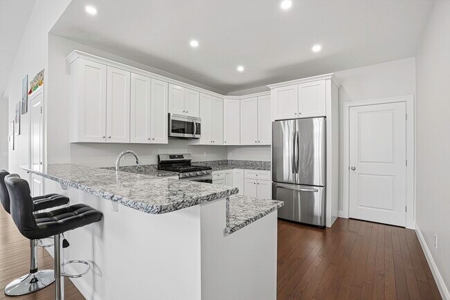 Foto del edificio - 52 Logan's Run