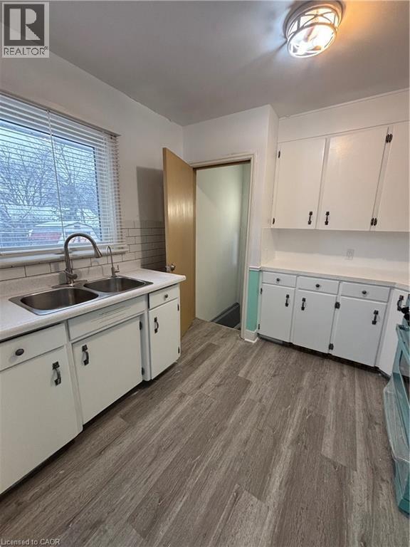 Photo du bâtiment - 118 Jacobson Ave