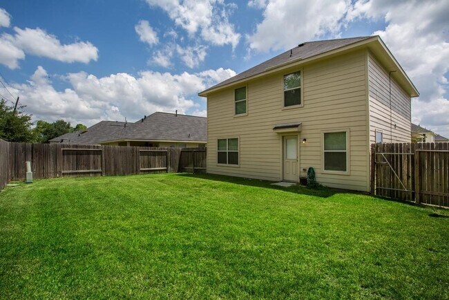 Foto del edificio - 21427 Palma Grove Way