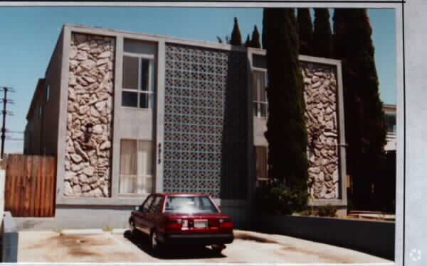 Building Photo - 4515 Bancroft St