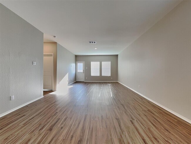 Foto del edificio - 108 Mica Trl