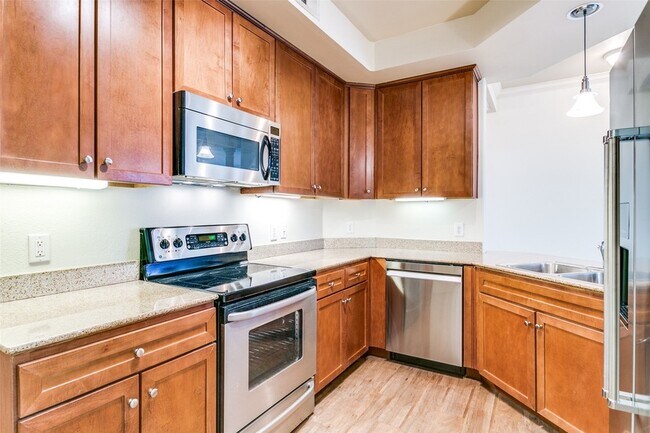 Building Photo - 330 Las Colinas Blvd E