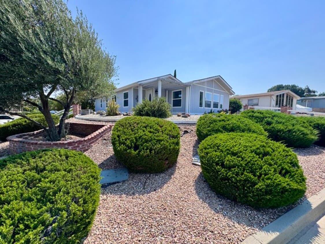 Primary Photo - 3 Bedroom Home for LEASE located in The Fa...