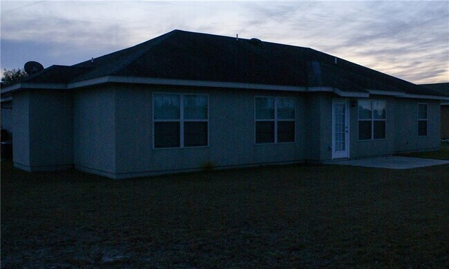 Building Photo - 225 Victorian Lake Dr