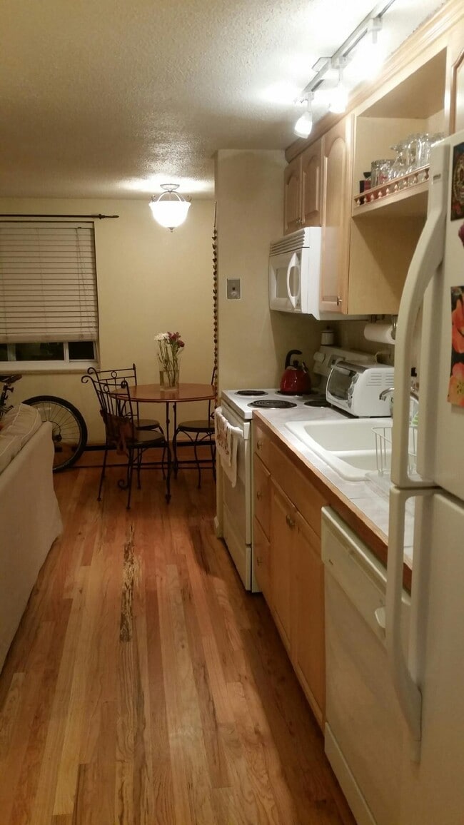 Photo - 155 S Pennsylvania St Apartment