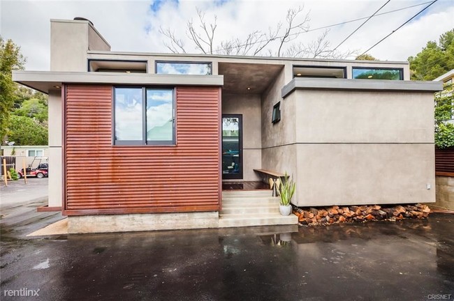 Building Photo - 1 br, 1 bath House - 15 Paradise Cove Rd