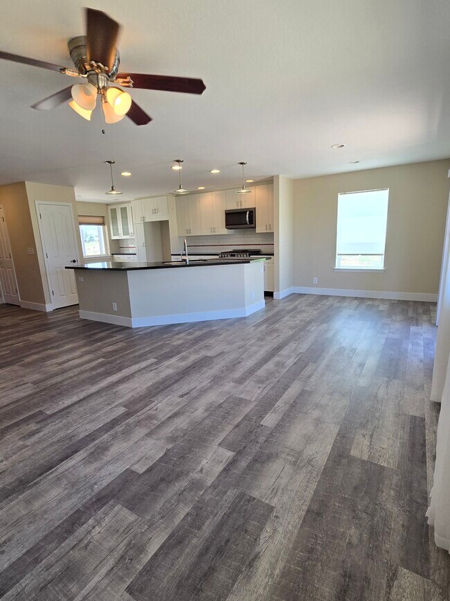 Foto del edificio - 2652 Wildhorse Ln