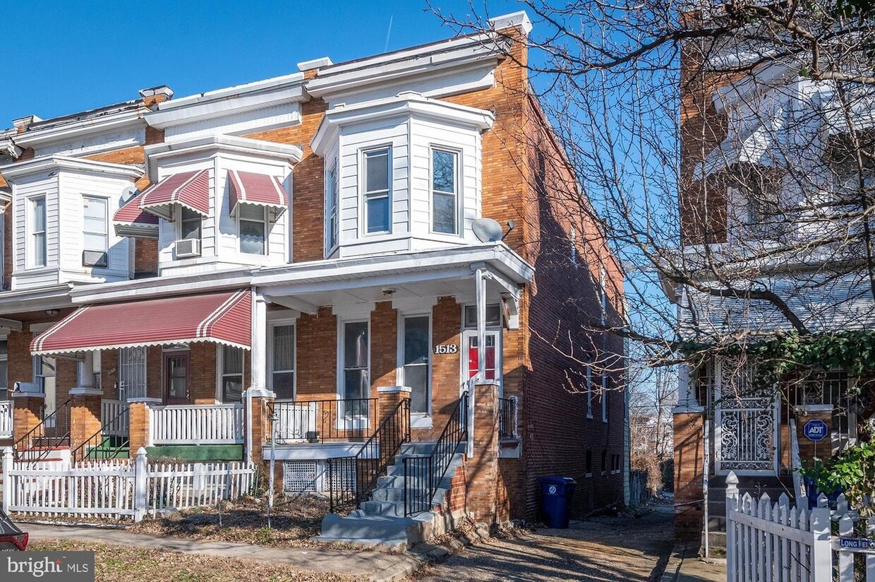 Primary Photo - 1513 N Ellamont St