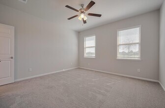 Building Photo - 101 Eliana Shores Dr