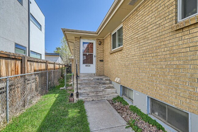 Foto del edificio - Exceptional 3 bed, 2 bath Home in Berkeley!