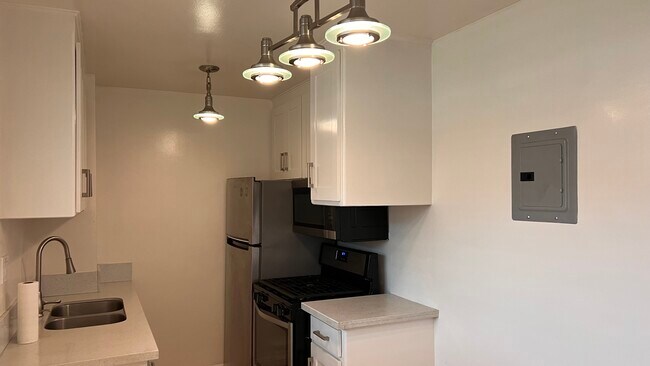 Foto del edificio - Newly Renovated - The Copa Apartments