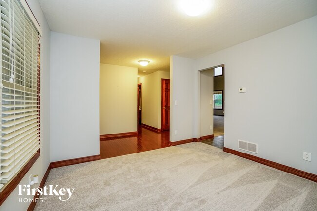 Foto del edificio - 936 Poppleton Pl N