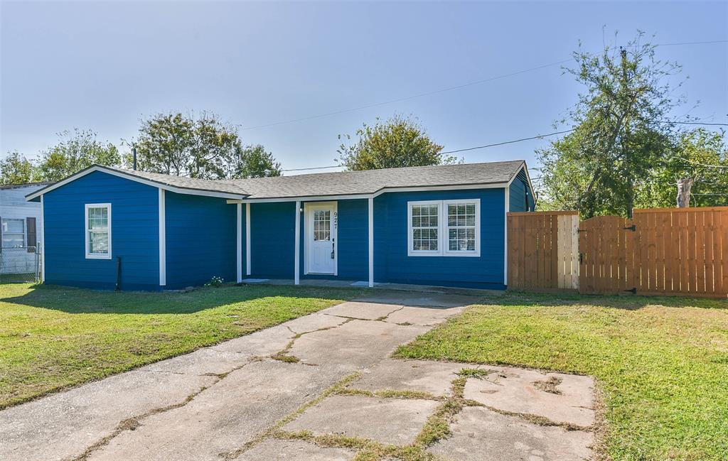 927 W 10th St, Freeport, TX 77541 - House Rental in Freeport, TX ...