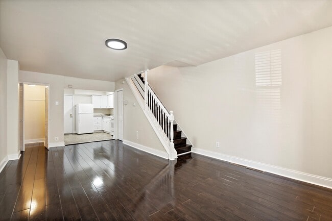 Building Photo - 2648 Gerritt St