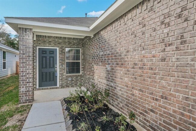 Building Photo - 24727 Winema Wds Ln