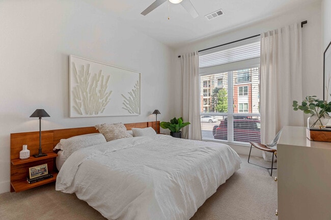 Photo - IMT at RidgeGate Apartments