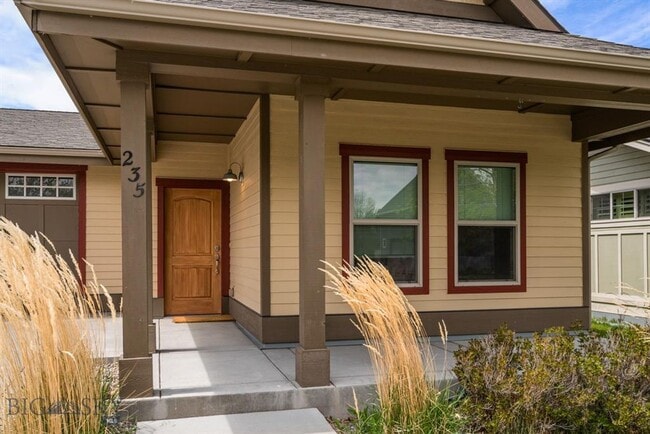Building Photo - Very Clean Single-Family Home For Rent IN VALLEY WEST BOZEMAN