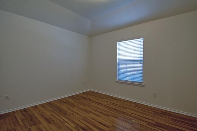 Building Photo - 16724 Ruggio Rd