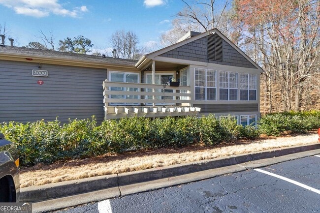 Photo - 2006 Riverview Dr Apartment