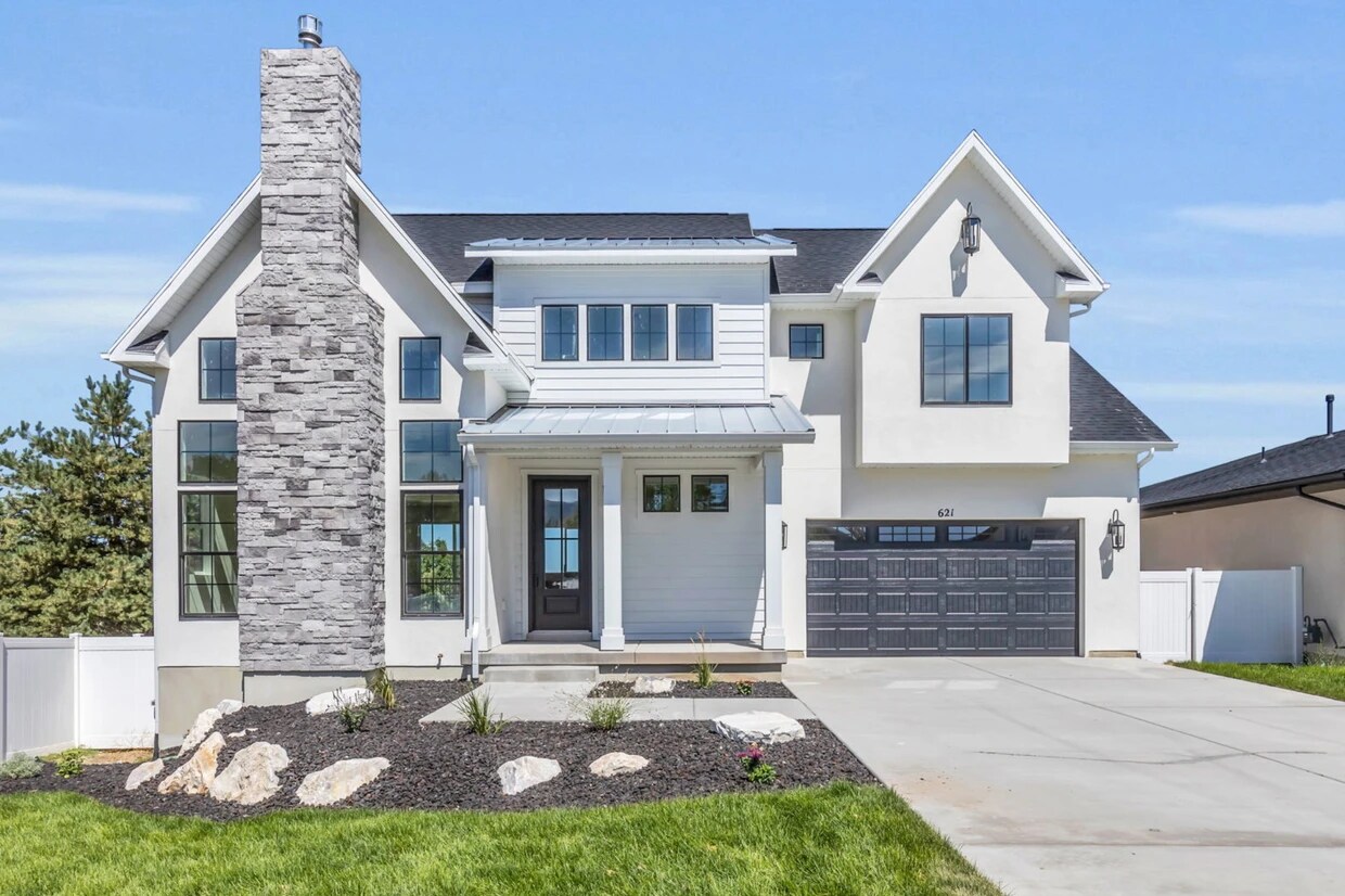 Front of Home - 621 E 740 N