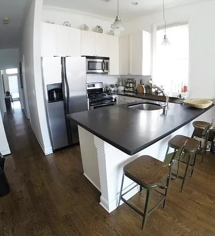 Kitchen - 1518 W Chicago Ave