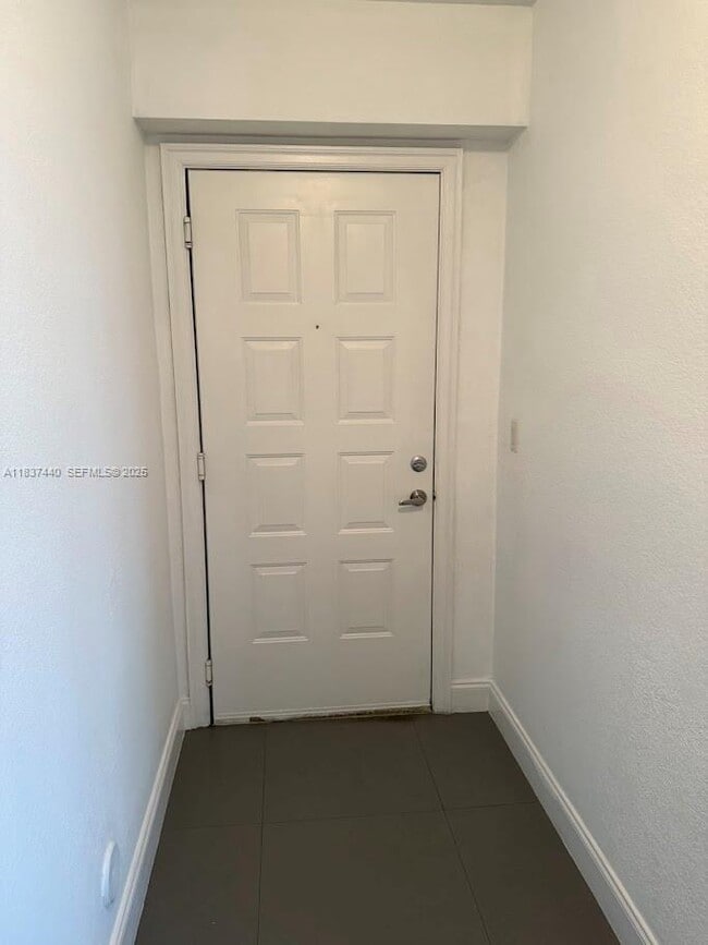 Building Photo - 1830 Radius Dr