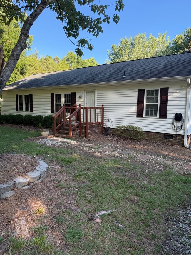 Building Photo - 152 Mamie Ln