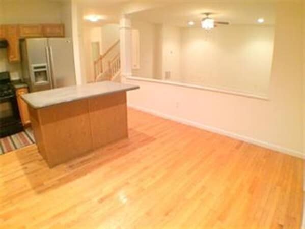 Building Photo - 52 Tulip Cir