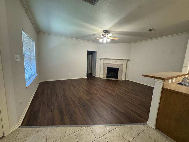 Building Photo - 5809 Swords Dr