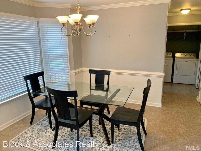 Building Photo - 3 br, 2.5 bath House - 255 Sherman Lakes D...