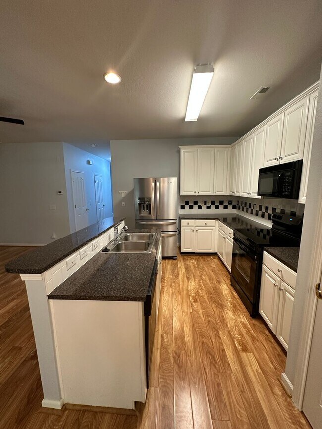 Foto del edificio - Cute 2BR/2.5BA in Ballantyne