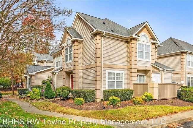 Building Photo - 2 br, 2.5 bath House - 1306 Queens Crossing