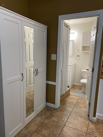 Bathroom - 6154 W 82nd St