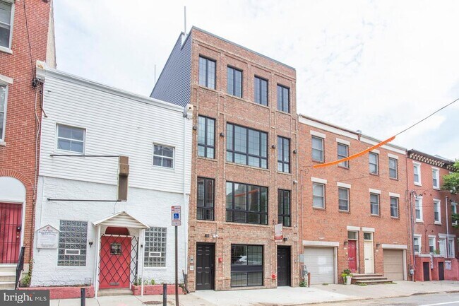 Foto del edificio - 1619 Bainbridge St