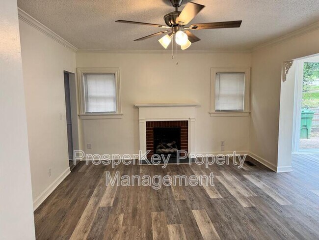 Building Photo - 2112 41st St