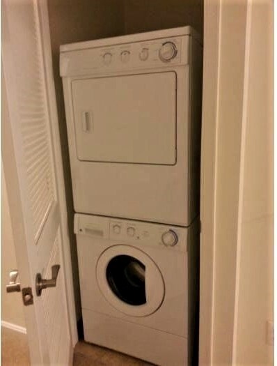 In Unit Washer/Dryer - 130 Carlisle St