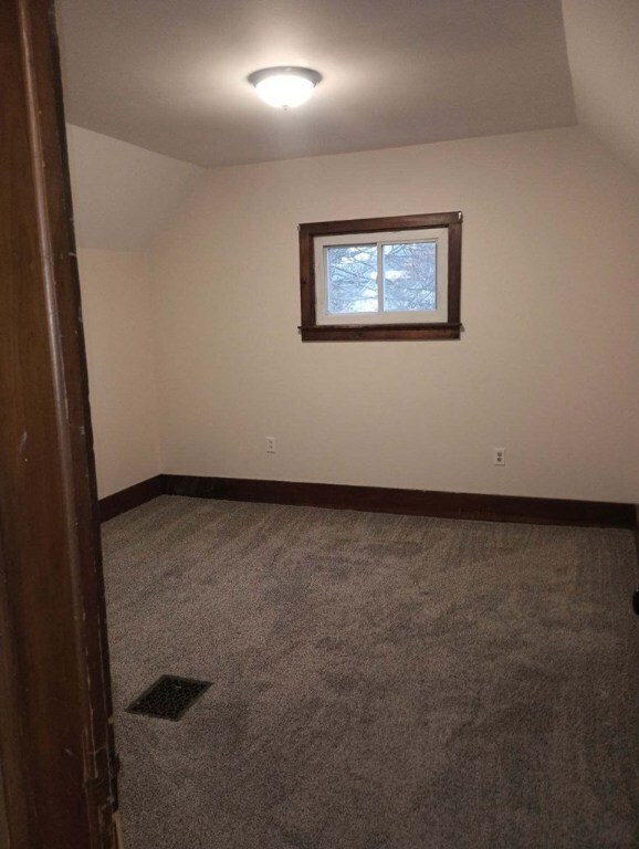 Foto del edificio - 84 Gorton St