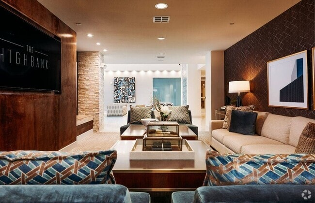 Cozy Clubhouse Seating - The Highbank